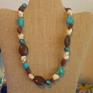 Gemstone beaded w/blu/brn/white Magnesite necklace